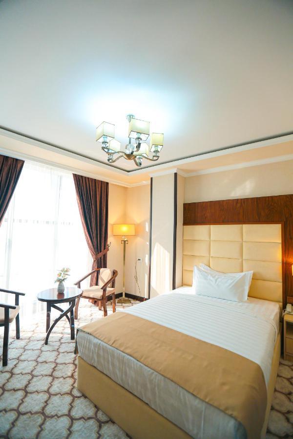Royal Grand Hotel, Turkistan Екстериор снимка