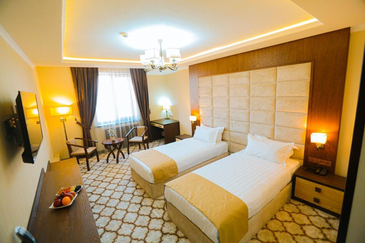 Royal Grand Hotel, Turkistan Екстериор снимка