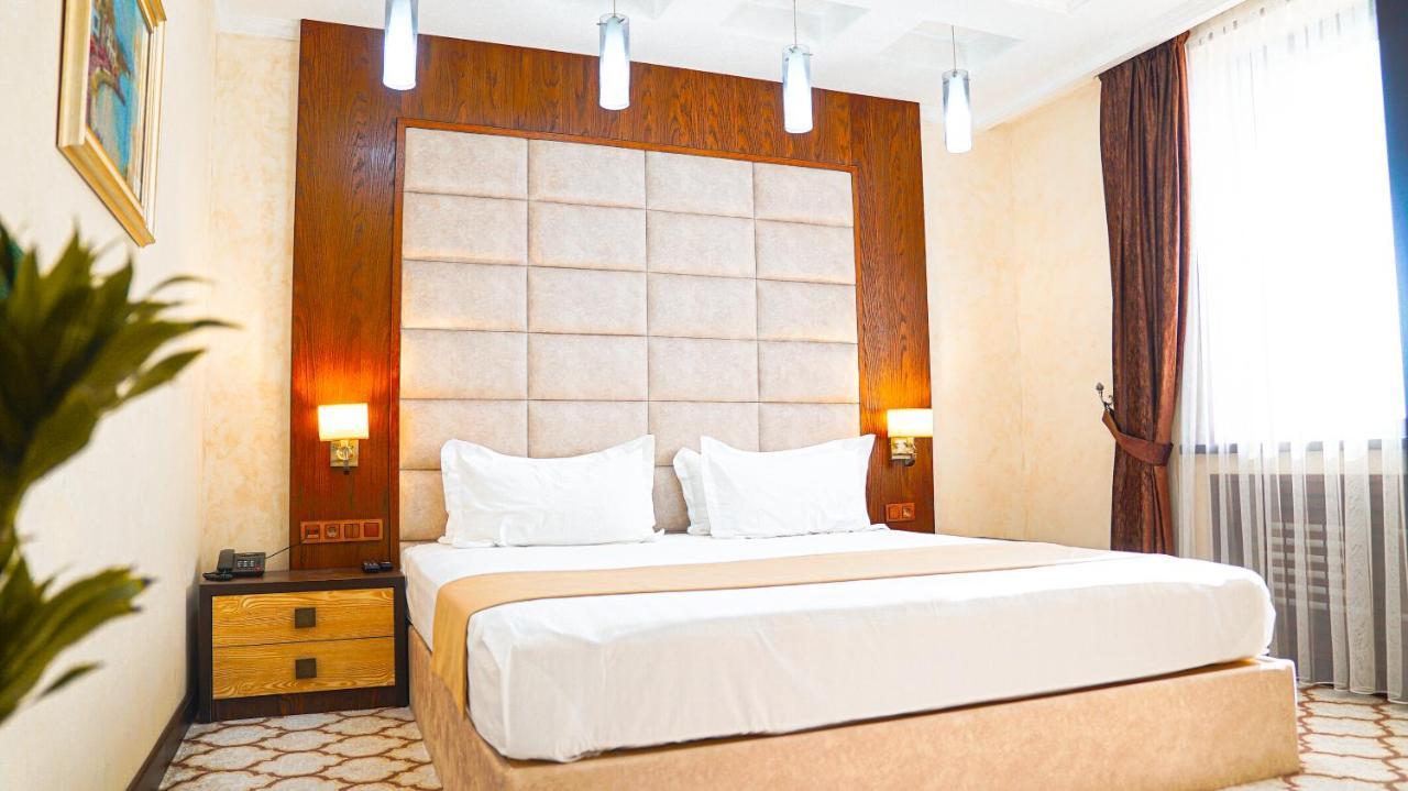 Royal Grand Hotel, Turkistan Екстериор снимка
