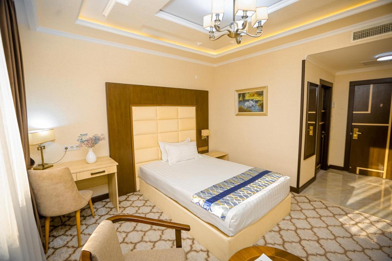 Royal Grand Hotel, Turkistan Екстериор снимка