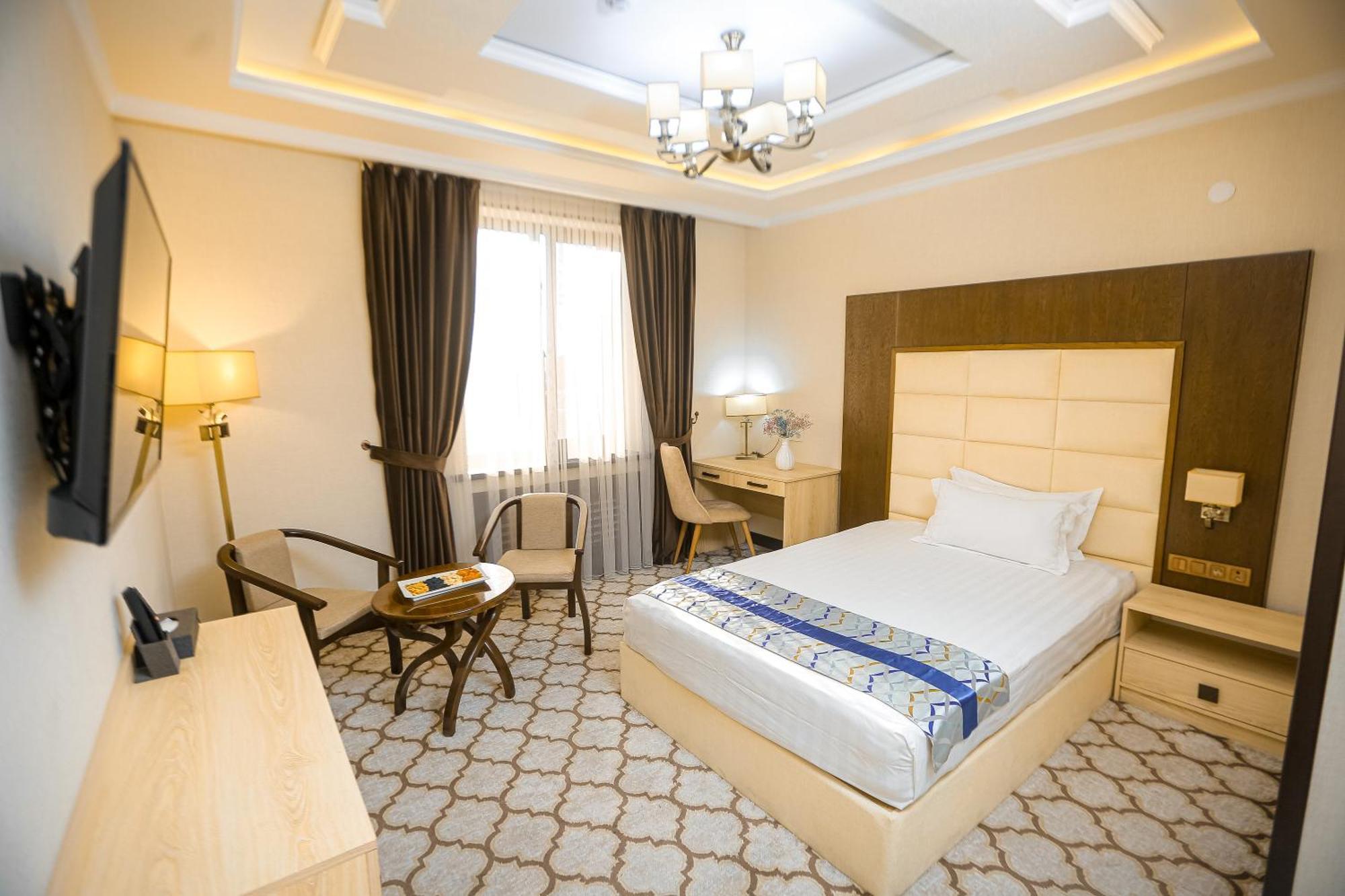 Royal Grand Hotel, Turkistan Екстериор снимка